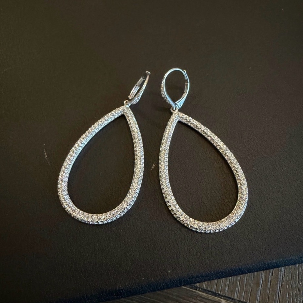 Nadri Crushed Teardrop Earrings - Picture 2 of 2